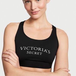 Victoria's Secret Player Sports Bra
Black w Graphic